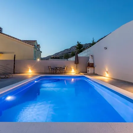 House With Private Pool M&m * 포드스트라나
