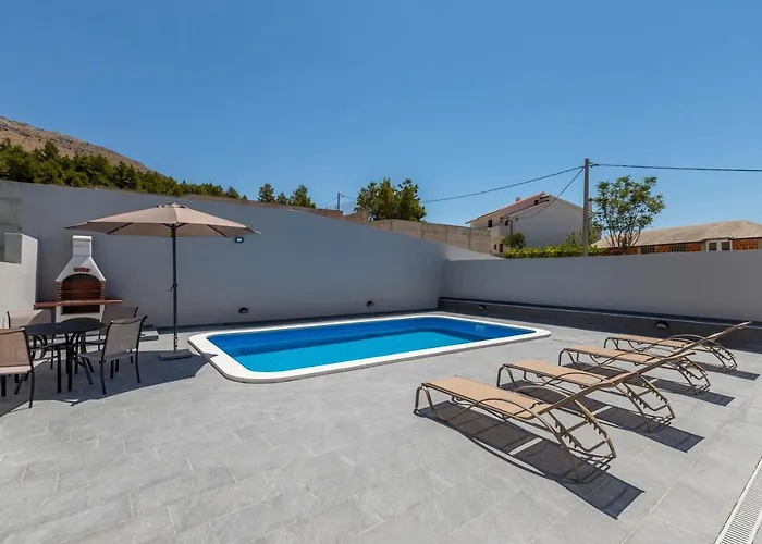 펜션 House With Private Pool M&m *