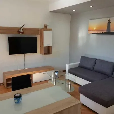 House With Private Pool M&m * Podstrana