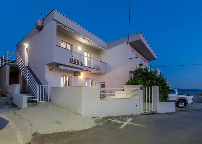 House With Private Pool M&m Podstrana