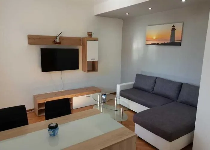 House With Private Pool M&m * Podstrana